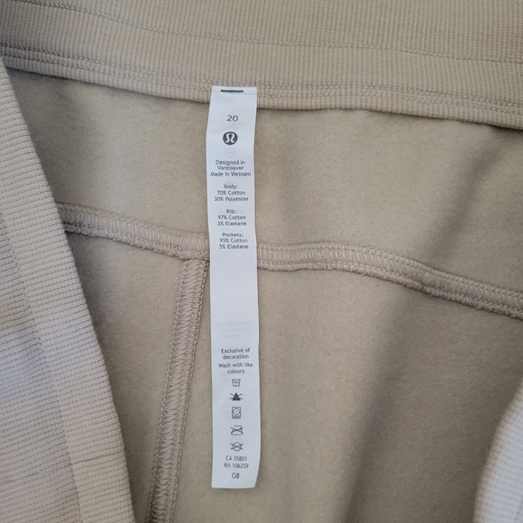 NEW Lululemon Women's Scuba High Rise Jogger Size 20 in Sand - Picture 7 of 10